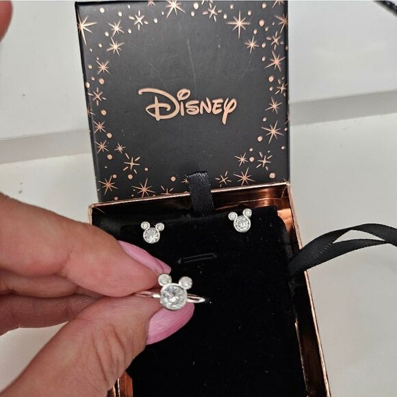 Mickey ring and earrings - Picture 3 of 4